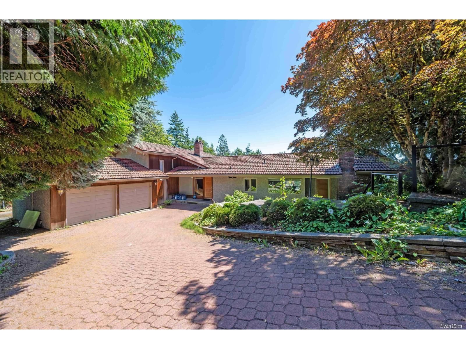 1448 SANDHURST Place, West Vancouver, British Columbia V7S 2P3