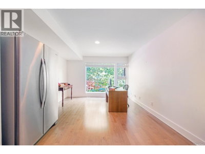 1448 SANDHURST Place | West Vancouver British Columbia | Slide Image Six