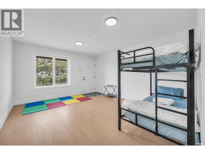 9361 WEDGEMOUNT PLATEAU Drive | Whistler British Columbia | Slide Image Thirty-six