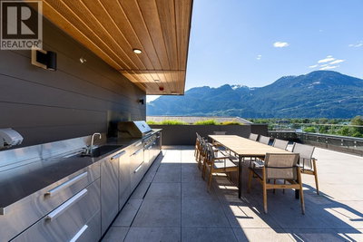 1504 SCOTT Crescent | Squamish British Columbia | Slide Image Eighteen