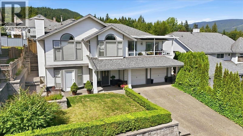 2893 DELAHAYE Drive Coquitlam British Columbia, V3B 7A4 - 5 Bedrooms Home For Sale
