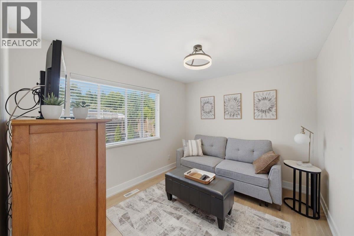 2893 DELAHAYE DRIVE Image 26