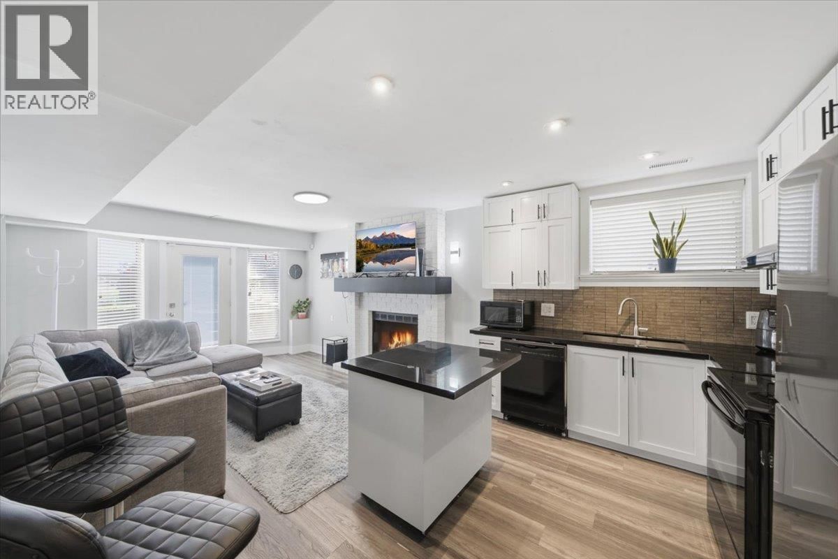 2893 DELAHAYE DRIVE Image 30