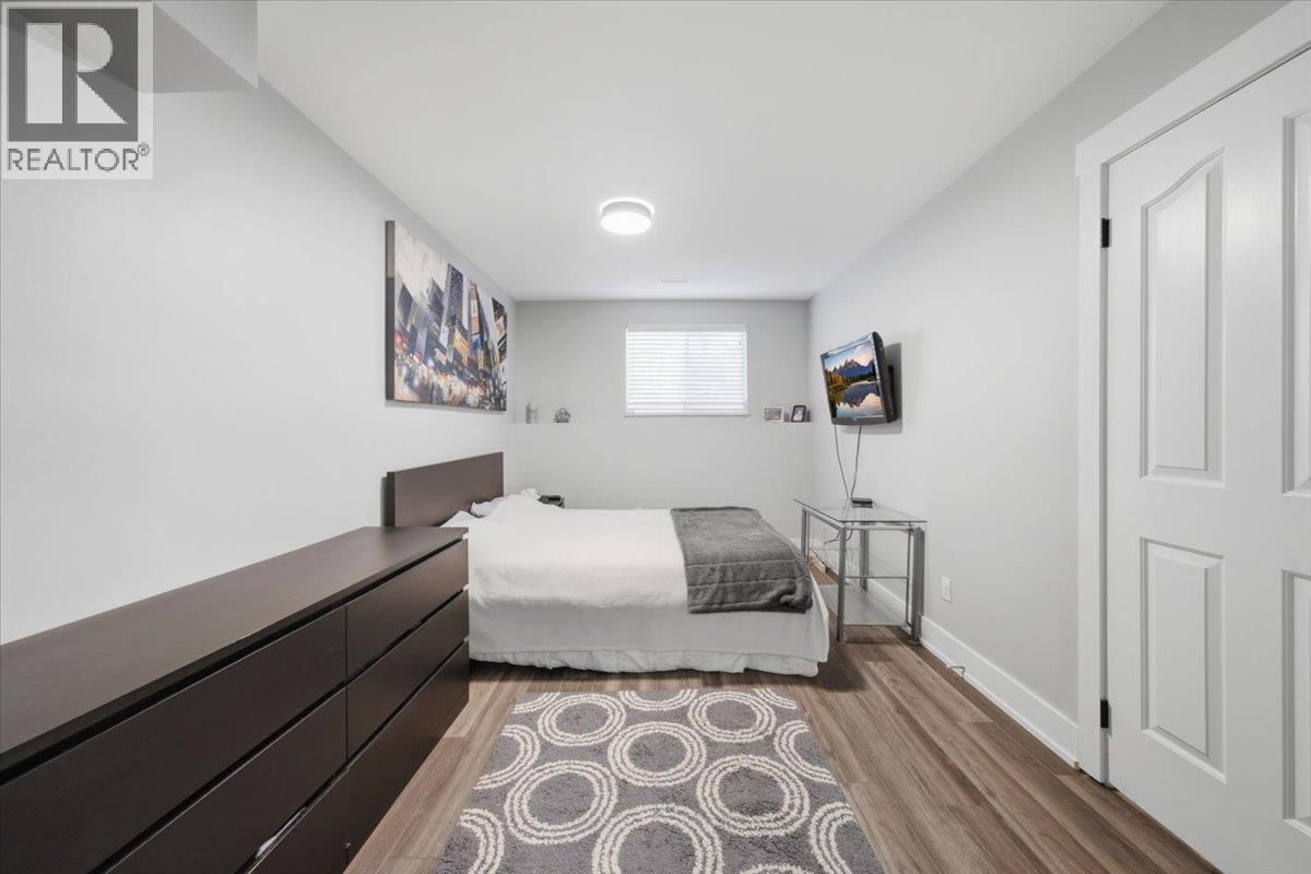 2893 DELAHAYE DRIVE Image 35