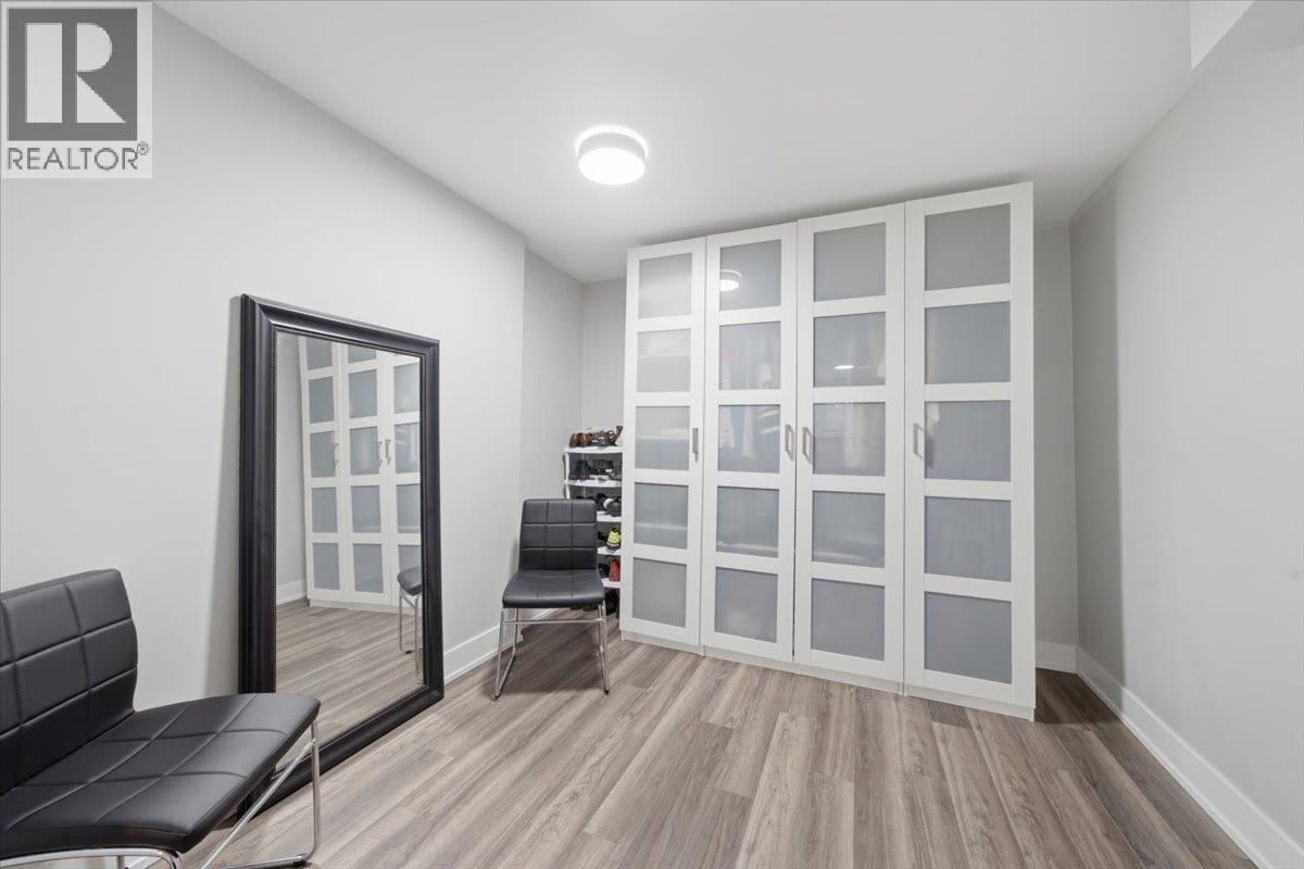 2893 DELAHAYE DRIVE Image 36