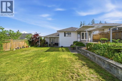 2893 DELAHAYE Drive | Coquitlam British Columbia | Slide Image Forty