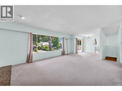 9091 ASH Street | Richmond British Columbia | Slide Image Six