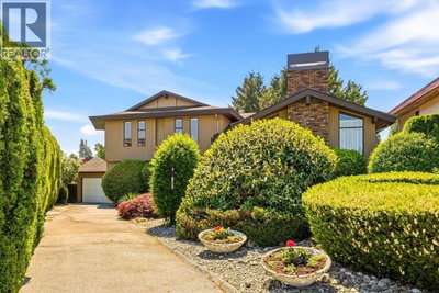 1390 EASTLAWN Drive | Burnaby British Columbia | Slide Image Two