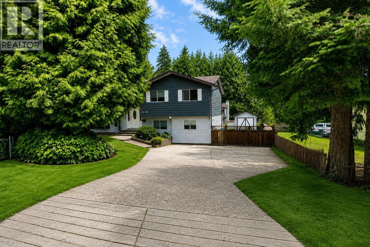 3370 VIEWMOUNT Drive, Port Moody, British Columbia V3H 2M1