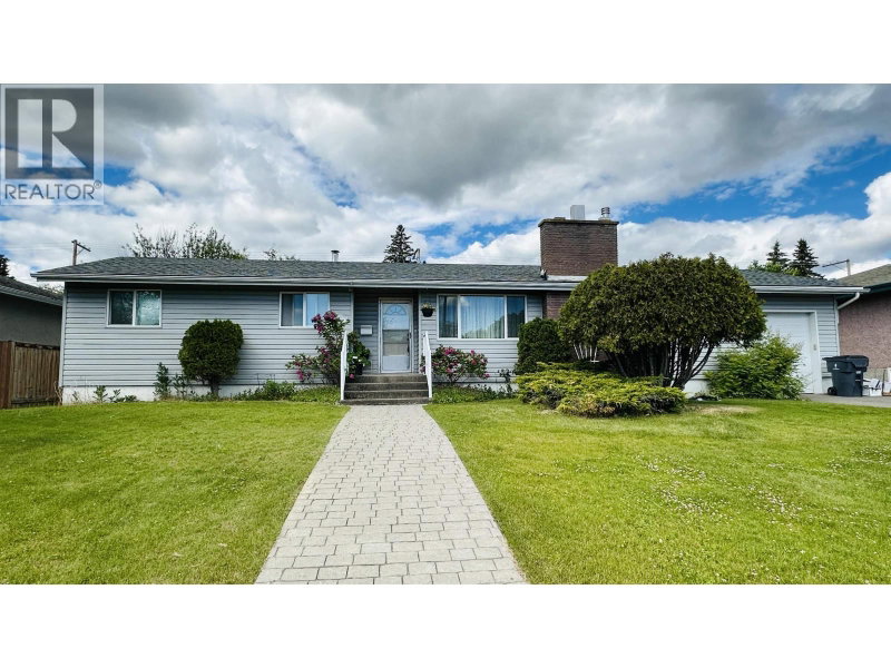 911 EWERT Street Prince George British Columbia, V2M 2P1 - 5 Bedrooms Home For Sale