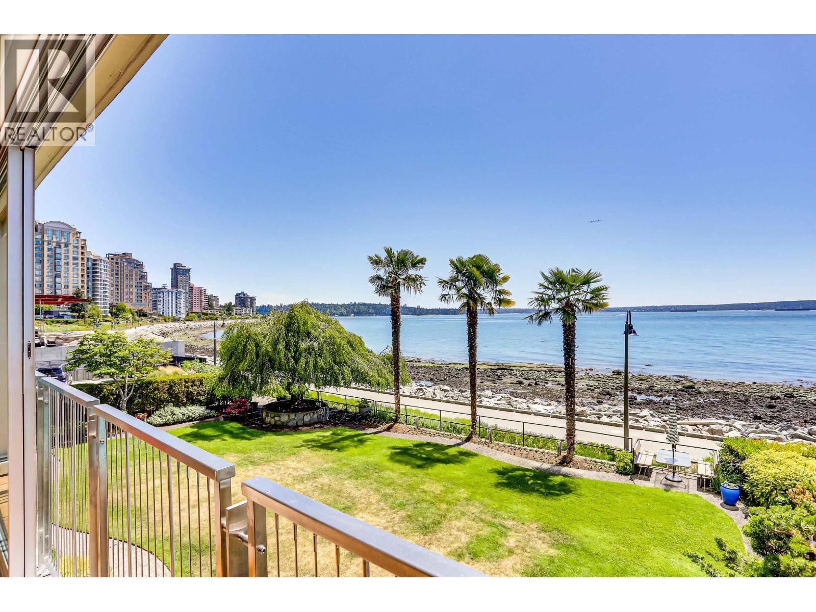 150 24 Street, West Vancouver, British Columbia V7V 4G8