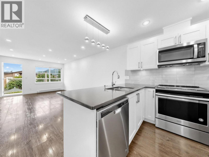 1990 WESTMINSTER Avenue Port Coquitlam British Columbia, V3B 1E8 - 2 Bedrooms Condo For Sale
