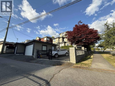 7689 JASPER Crescent | Vancouver British Columbia | Slide Image Three