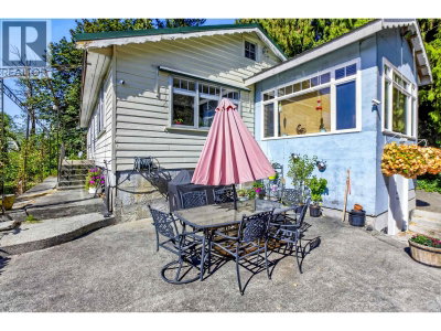 28203 LOUGHEED Highway | Maple Ridge British Columbia | Slide Image Six