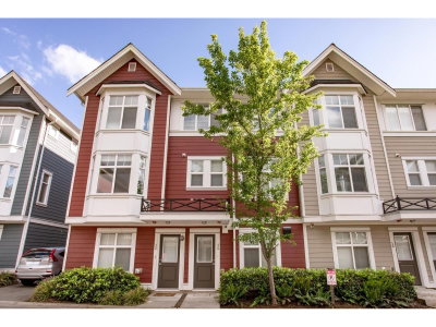20852 77A Avenue | Langley British Columbia | Slide Image Three