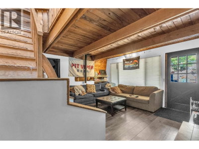8160 ALPINE Way | Whistler British Columbia | Slide Image Six