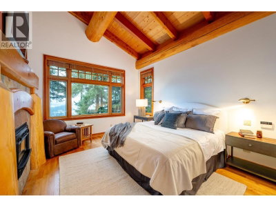 3826 SUNRIDGE Drive | Whistler British Columbia | Slide Image Fifteen