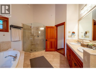 3826 SUNRIDGE Drive | Whistler British Columbia | Slide Image Eighteen