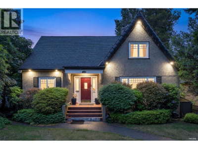 1049 33RD Avenue | Vancouver British Columbia | Slide Image One