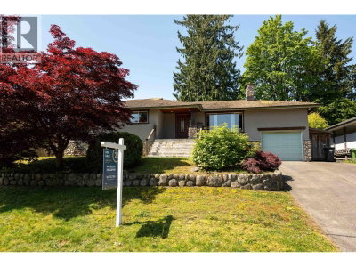 893 FRIAR Crescent | North Vancouver British Columbia | Slide Image One