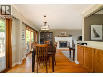 893 FRIAR Crescent | North Vancouver British Columbia | Slide Image Eight