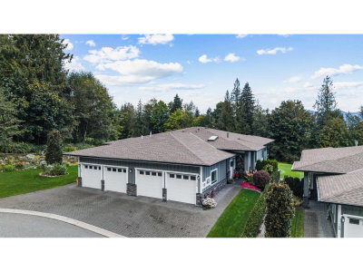 51096 FALLS Court | Chilliwack British Columbia | Slide Image Three