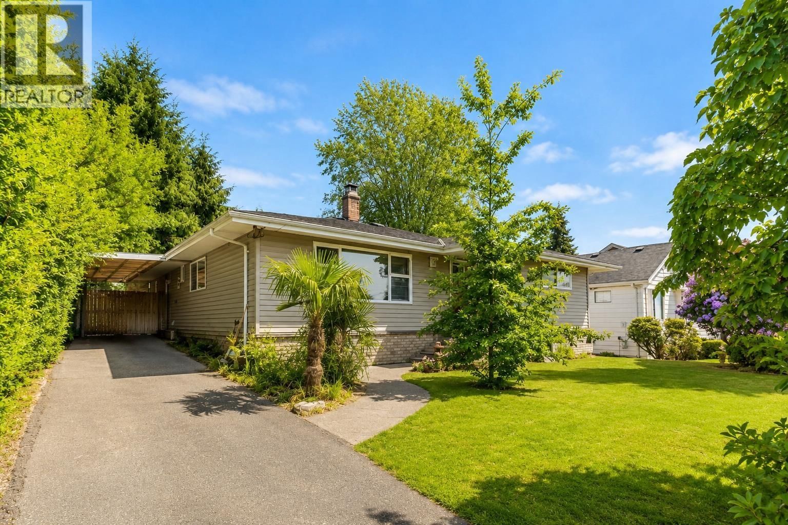 923 QUADLING Avenue, Coquitlam, British Columbia V3K 2A6