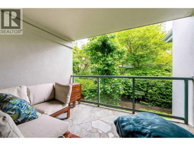 220 NEWPORT Drive | Port Moody British Columbia | Slide Image Twelve