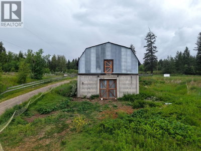 9811 MARGUERITE FERRY Road | Quesnel British Columbia | Slide Image Eleven