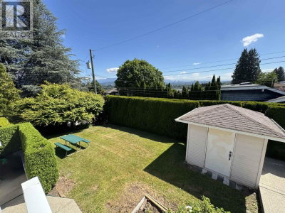 4920 SARDIS Crescent | Burnaby British Columbia | Slide Image Thirty-seven
