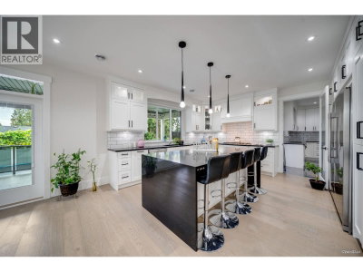 708 AUSTIN Avenue | Coquitlam British Columbia | Slide Image Nine