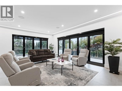 184 KINSEY Drive | Port Moody British Columbia | Slide Image Fifteen