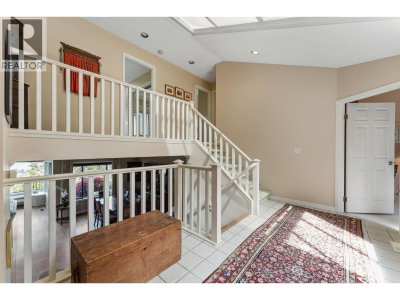 5207 ASPEN Drive | West Vancouver British Columbia | Slide Image Fifteen