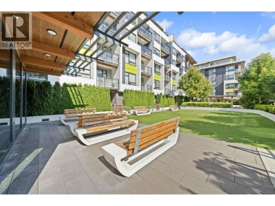 3038 ST GEORGE Street | Port Moody British Columbia | Slide Image Thirty