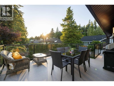 4786 MEADFEILD Court | West Vancouver British Columbia | Slide Image Sixteen