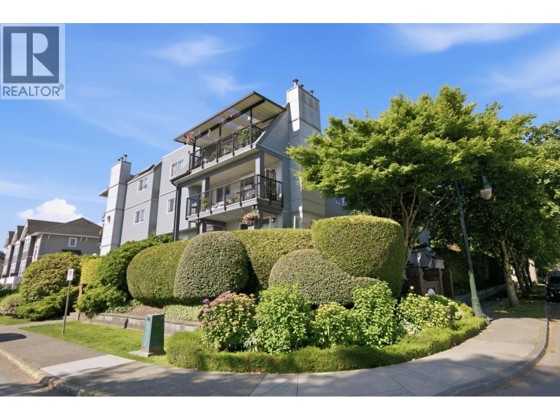 4926 48 Avenue Delta British Columbia, V4K 1V3 - 2 Bedrooms Condo For Sale