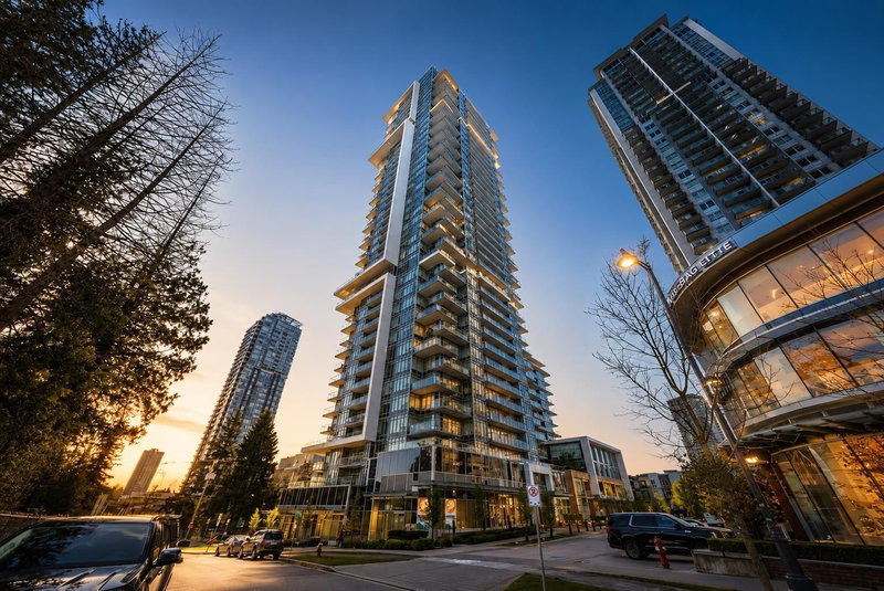 13350 CENTRAL Avenue Surrey British Columbia, V3T 0S1 - 3 Bedrooms Condo For Sale