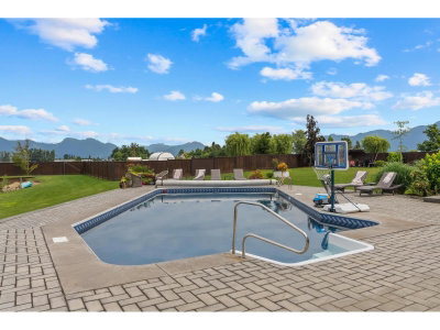 49517 PRAIRIE CENTRAL Road | Chilliwack British Columbia | Slide Image Twenty-seven
