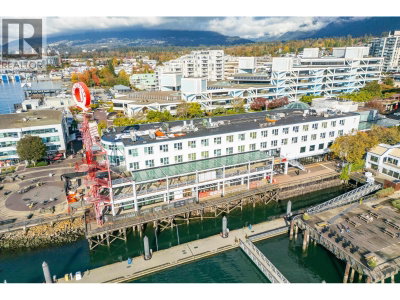 160 3RD Street | North Vancouver British Columbia | Slide Image Twenty