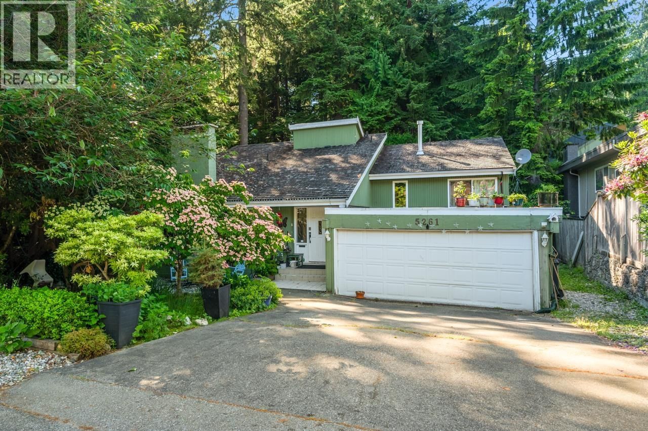 5261 CLIFFRIDGE Avenue, North Vancouver, British Columbia V7R 3V2