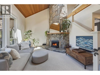 6117 EAGLE Drive | Whistler British Columbia | Slide Image Thirteen