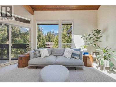 6117 EAGLE Drive | Whistler British Columbia | Slide Image Fifteen