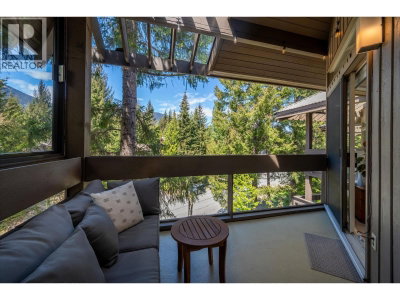 6117 EAGLE Drive | Whistler British Columbia | Slide Image Nineteen