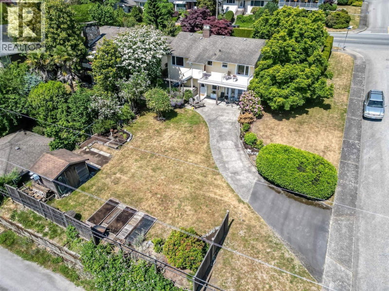 144 EIGHTH Avenue New Westminster British Columbia, V3L 4J7 - 3 Bedrooms Home For Sale