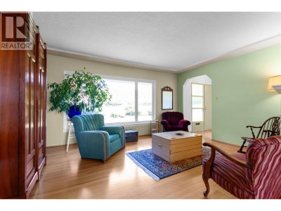 144 EIGHTH Avenue | New Westminster British Columbia | Slide Image Nine