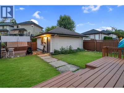 23829 KANAKA Way | Maple Ridge British Columbia | Slide Image Five