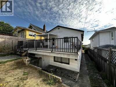 3635 FRANKLIN Street | Vancouver British Columbia | Slide Image Three