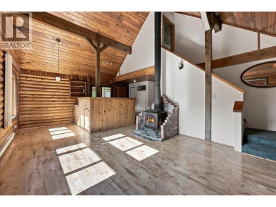 9291 EMERALD Drive | Whistler British Columbia | Slide Image Twelve