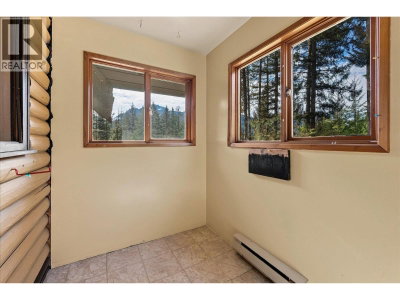 9291 EMERALD Drive | Whistler British Columbia | Slide Image Sixteen