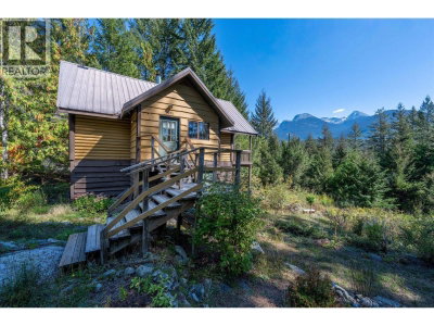 9291 EMERALD Drive | Whistler British Columbia | Slide Image Thirty-four